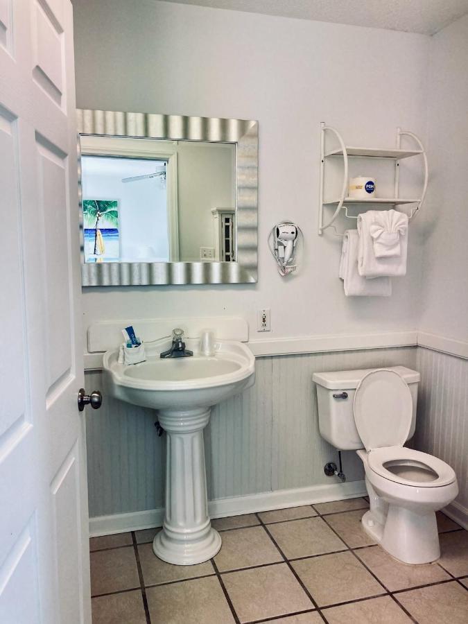 Waterway Inn Cedar Point Экстерьер фото